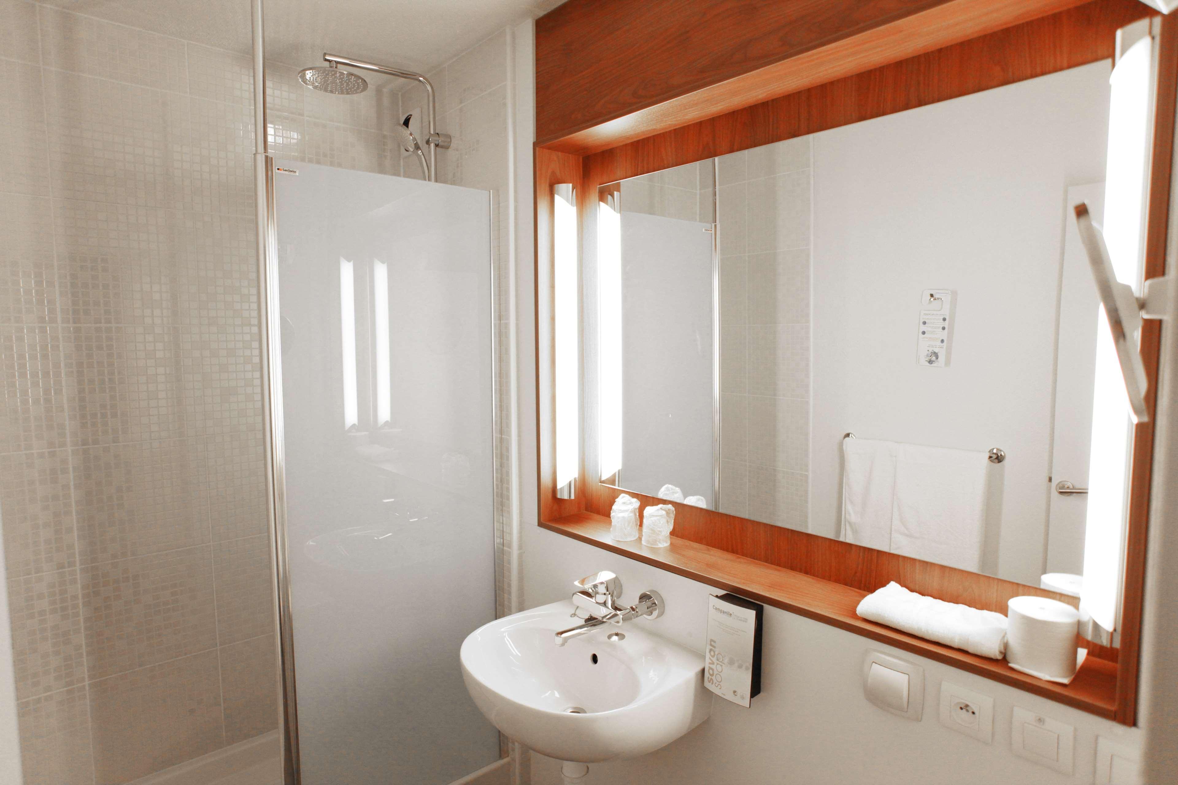 Hotel Sud Parc Des Expositions 3*